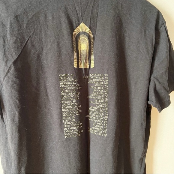 Greta Van Fleet 2022 Tour T-Shirt Size Large Dreams in Gold Tour Black/Gold - Picture 6 of 6